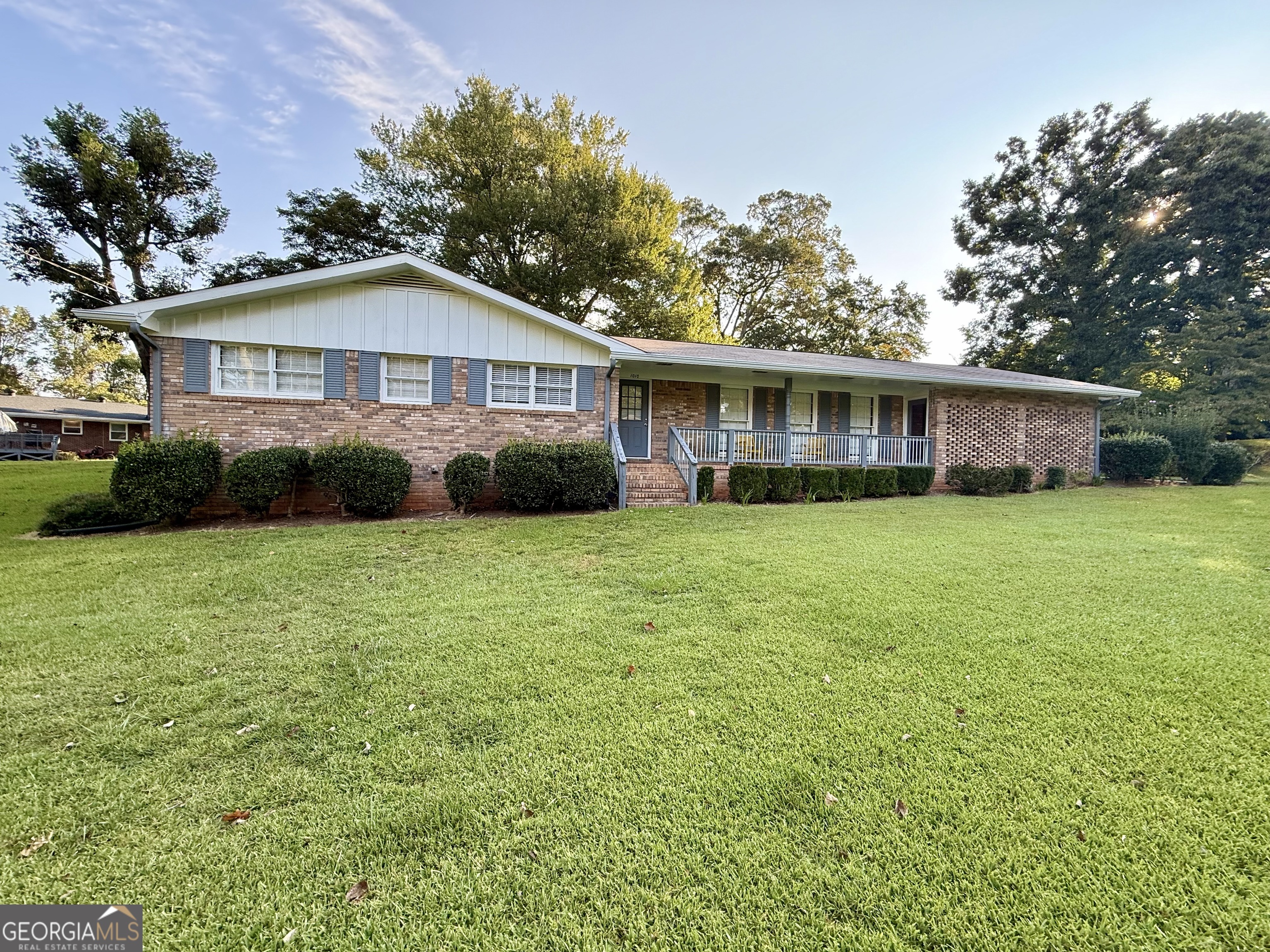 1010 Wesley Park Drive Sw Property Photo 1