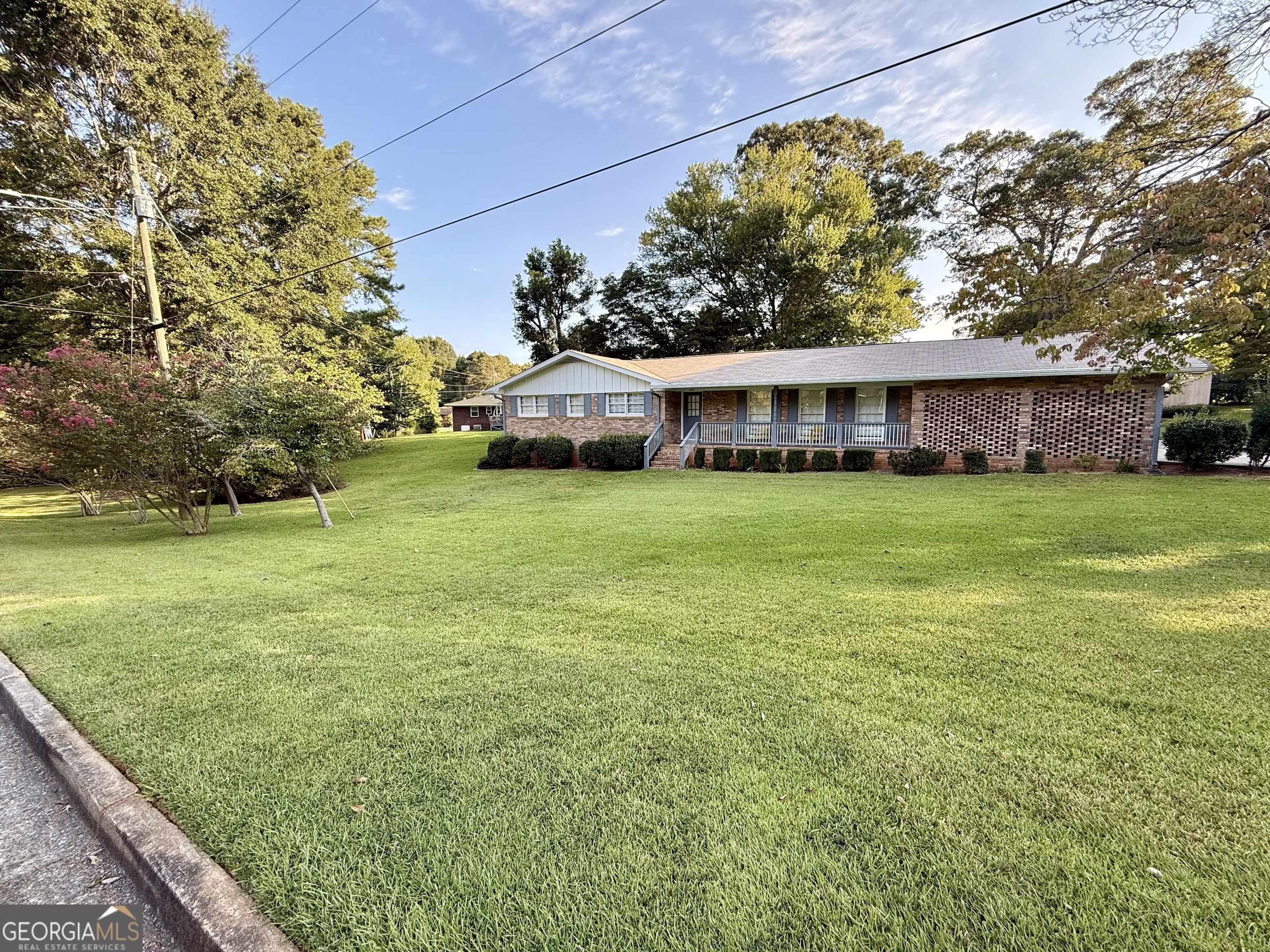 1010 Wesley Park Drive Sw Property Photo 2