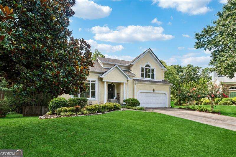 16 Ancient Oak Court Ne Property Photo 1