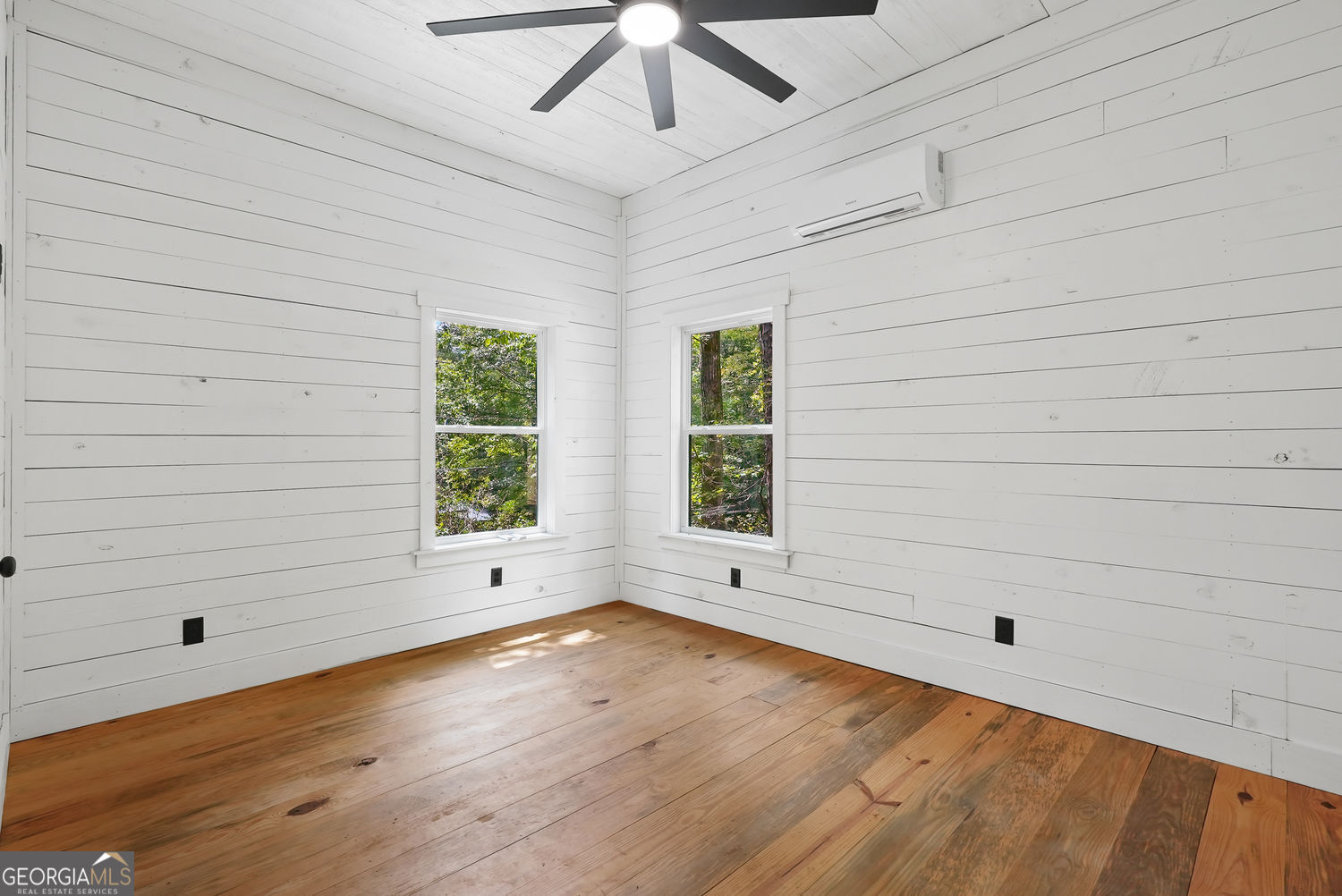 129 N Fern Cove Road Property Photo 16