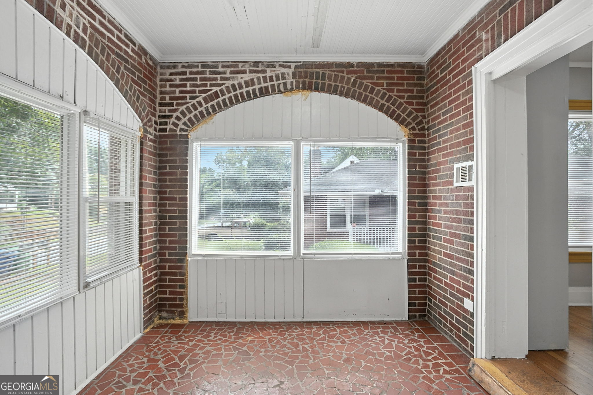 1807 Sylvan Road Sw Property Photo 9