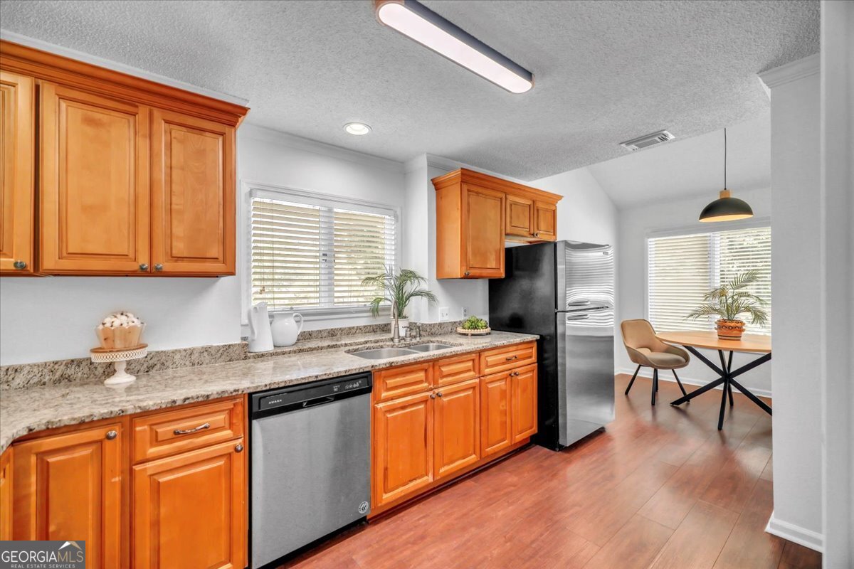 3005 River Drive # 302 Property Photo 6