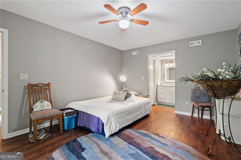 816 Mulligan Way Property Photo 24