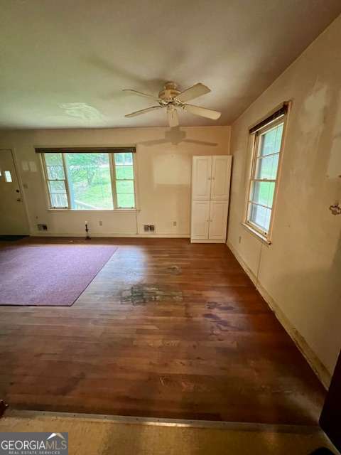 660 Hickory Trail Se Property Photo 12