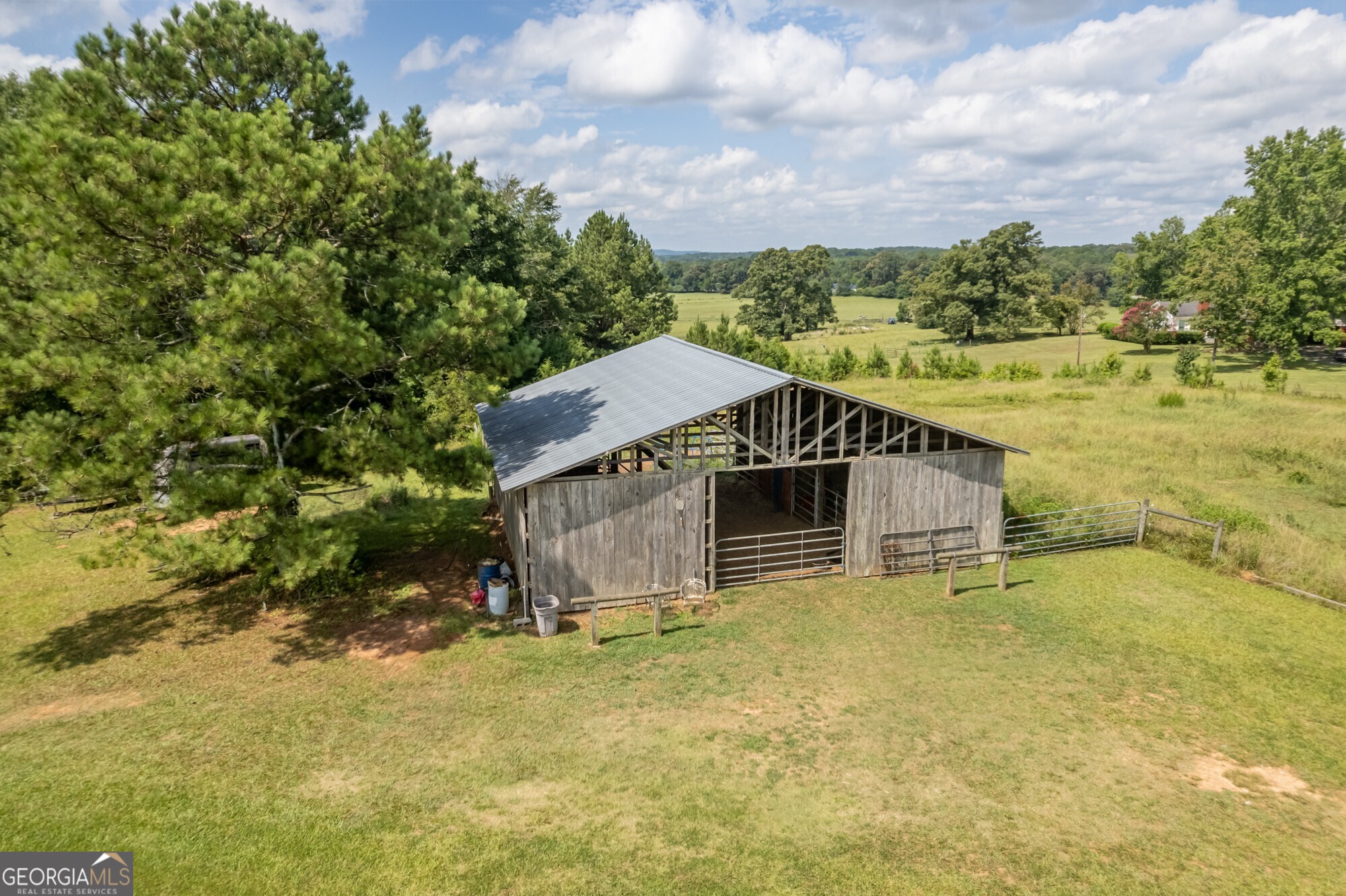 865 Morgan Valley Road Property Photo 3