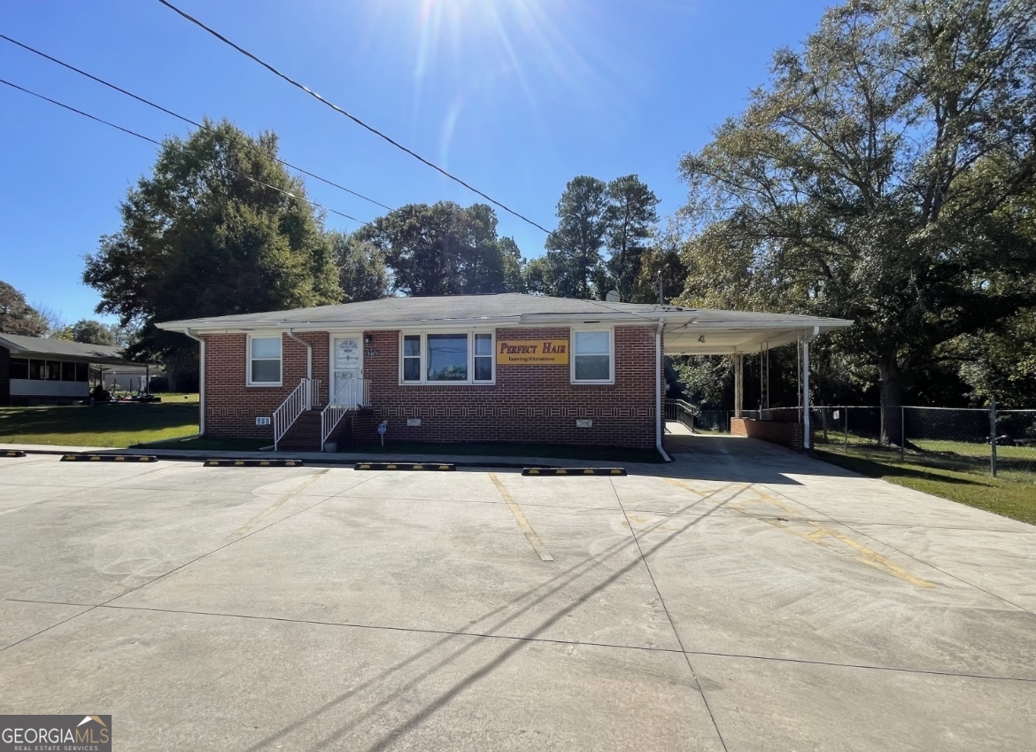 240 Airport Road Property Photo 1
