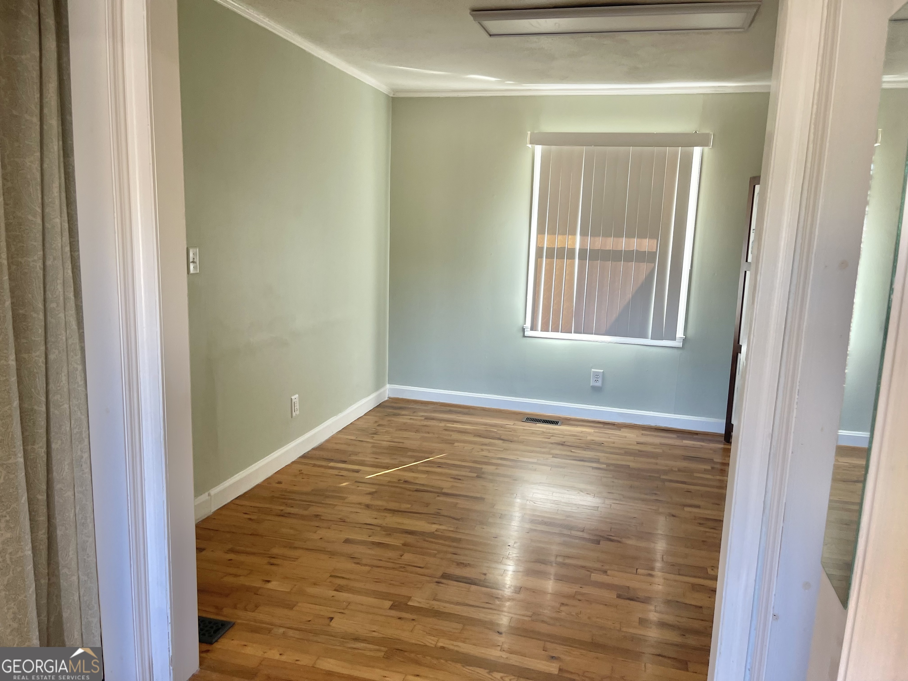 240 Airport Road Property Photo 25