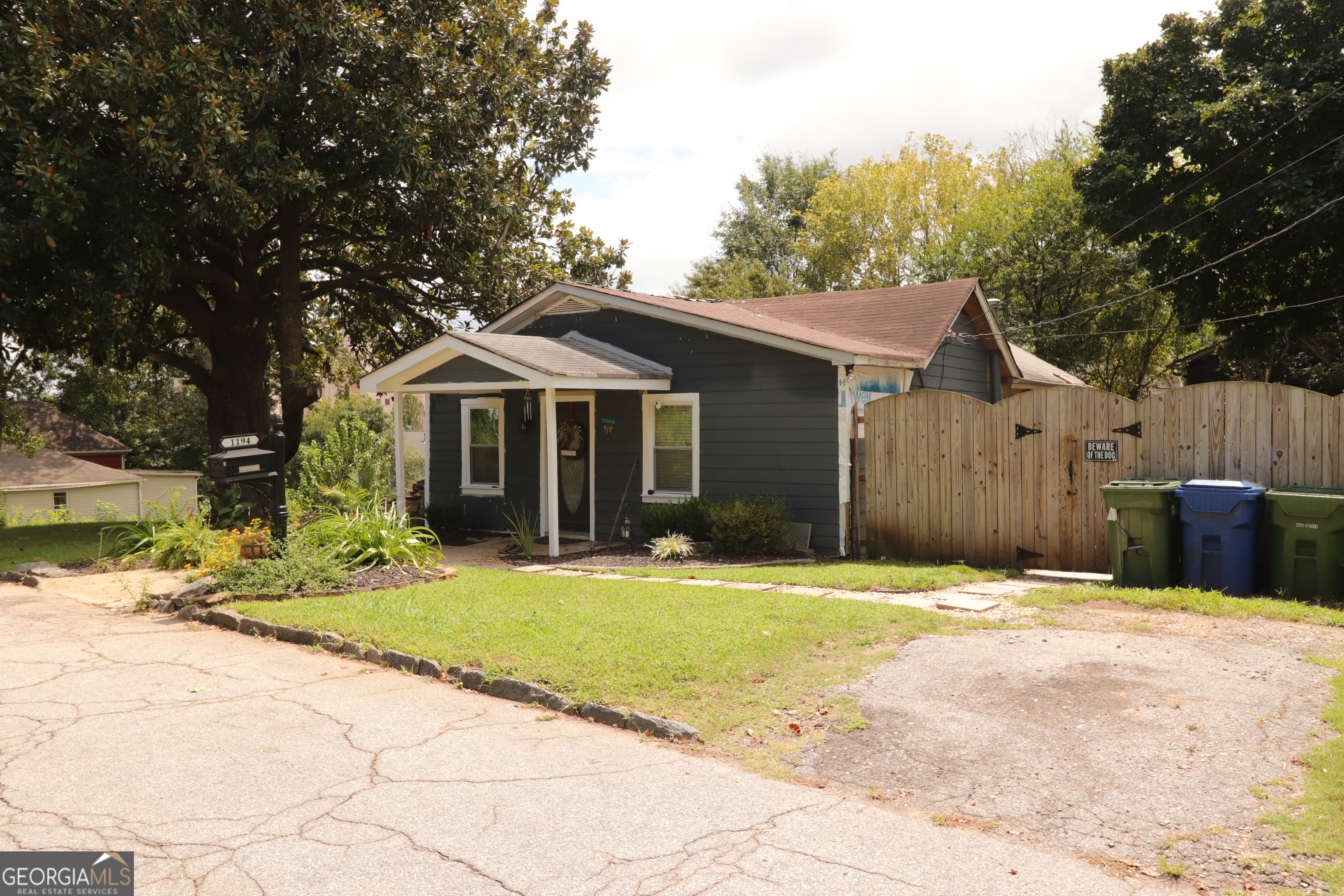 1194 Warfield Street Nw Property Photo 3