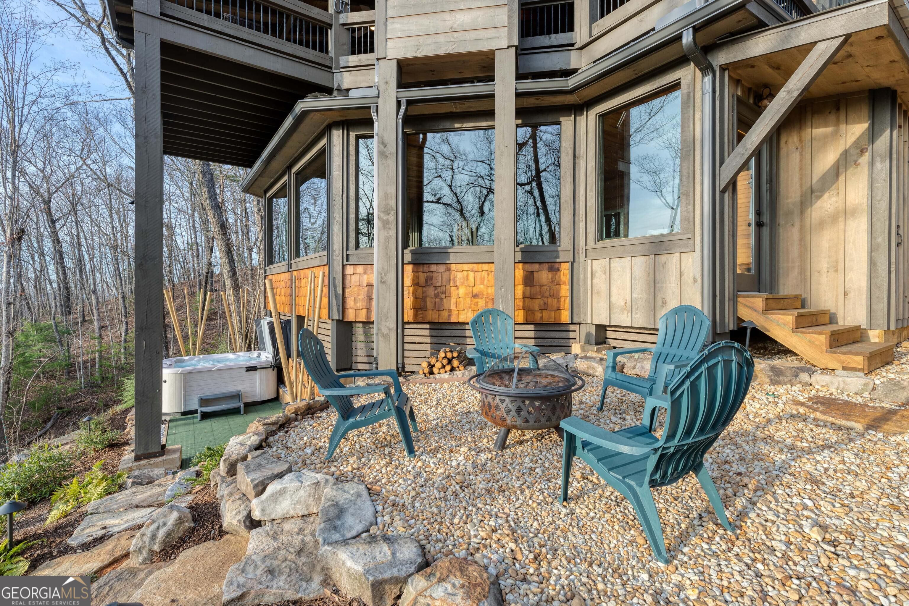 272 Heights Overlook Property Photo 16
