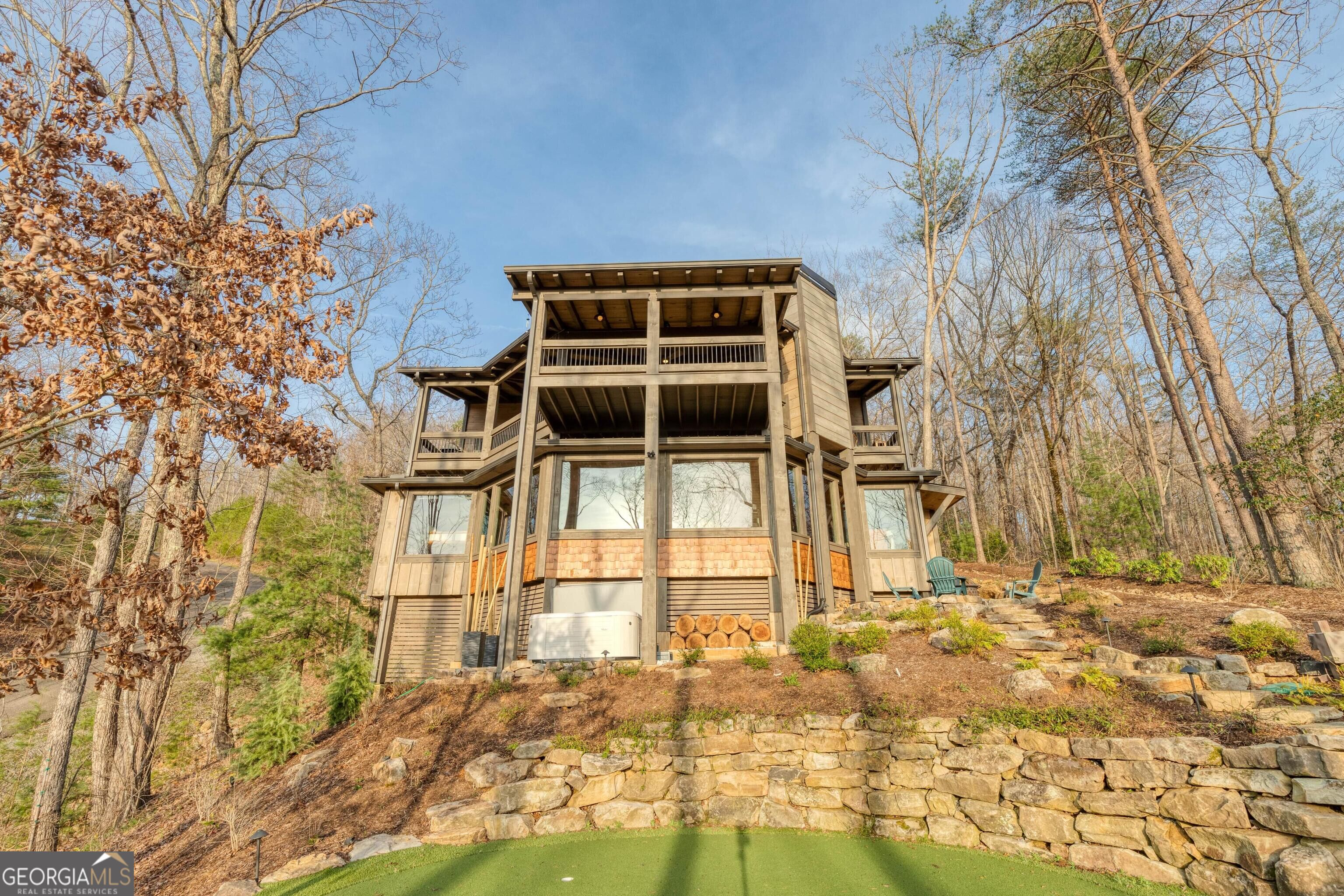 272 Heights Overlook Property Photo 22