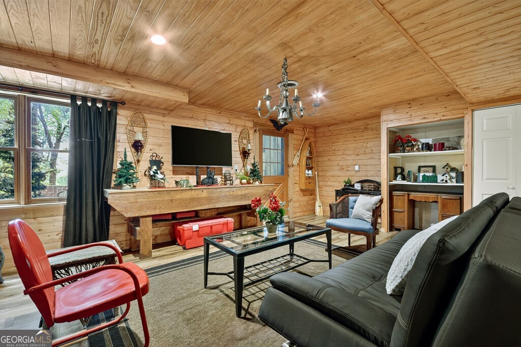 270 Walnut Mountain Road Property Photo 8