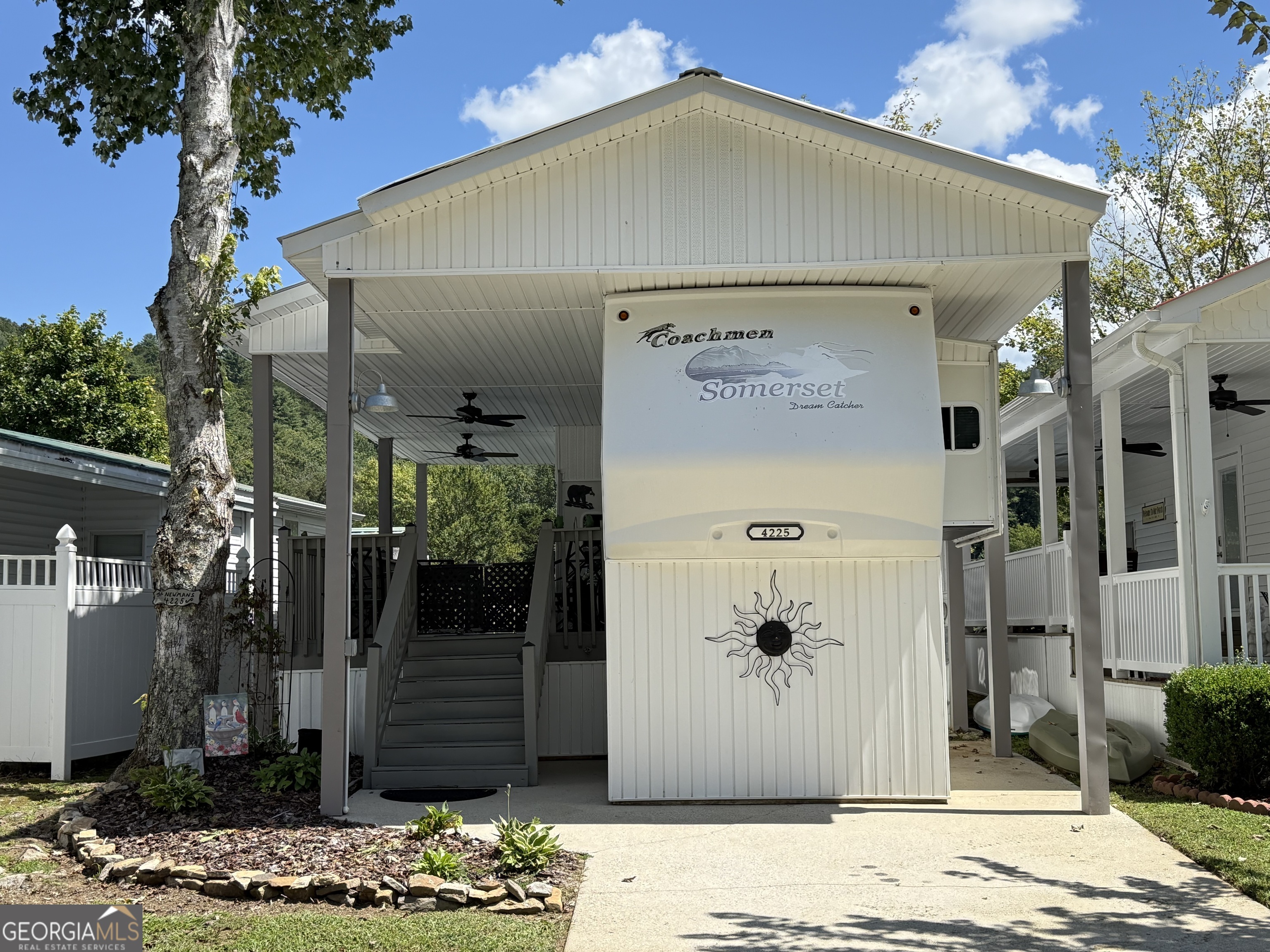 4225 Riverbank Run Property Photo 1
