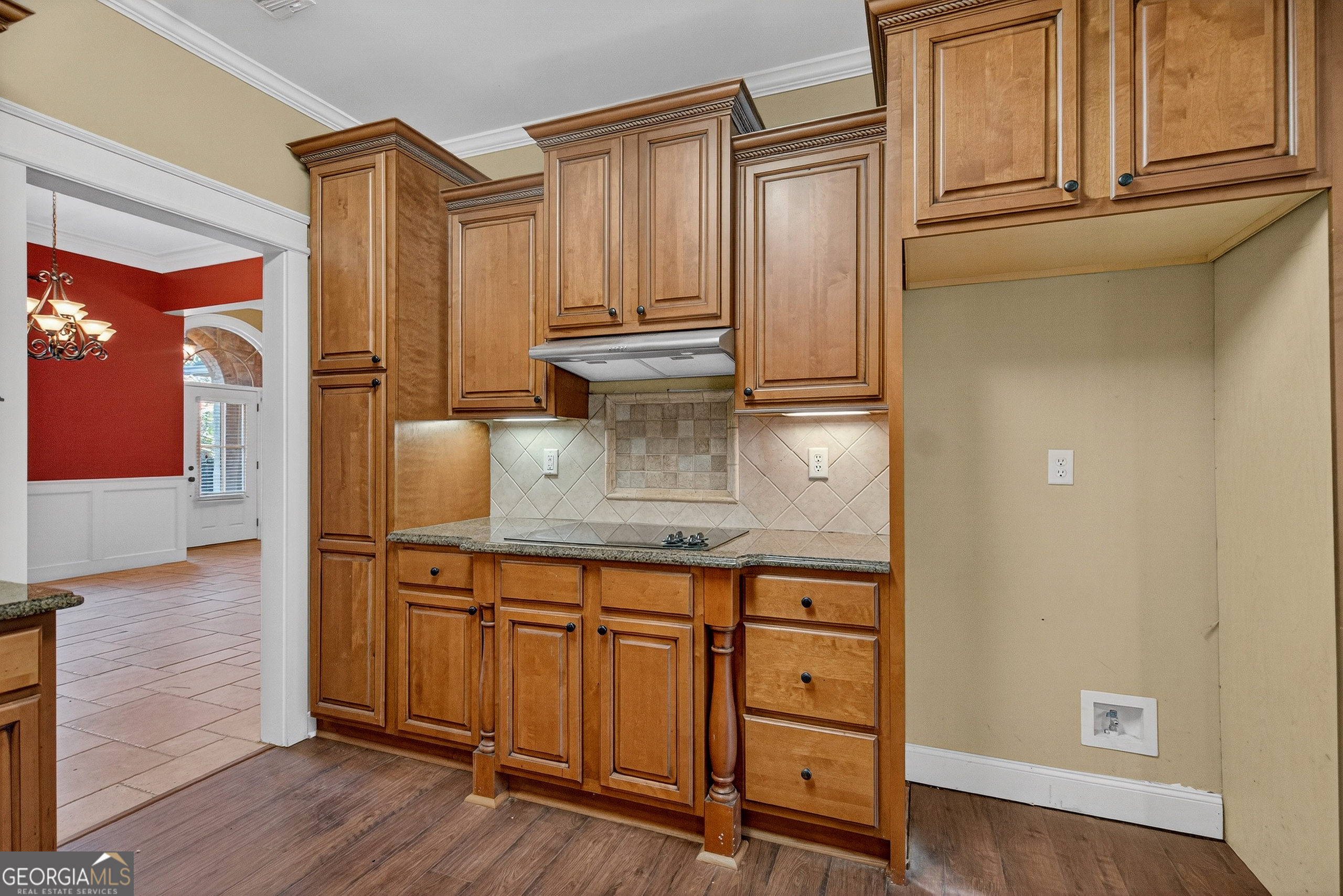 101 Riverbluff Drive Property Photo 3