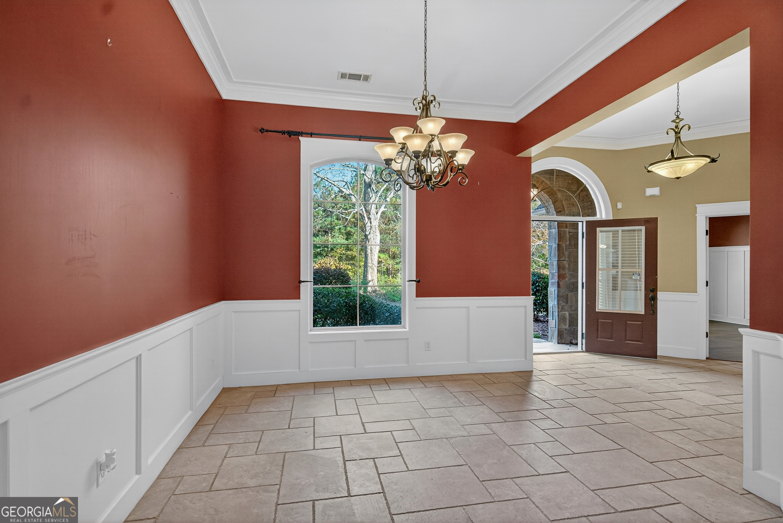 101 Riverbluff Drive Property Photo 6