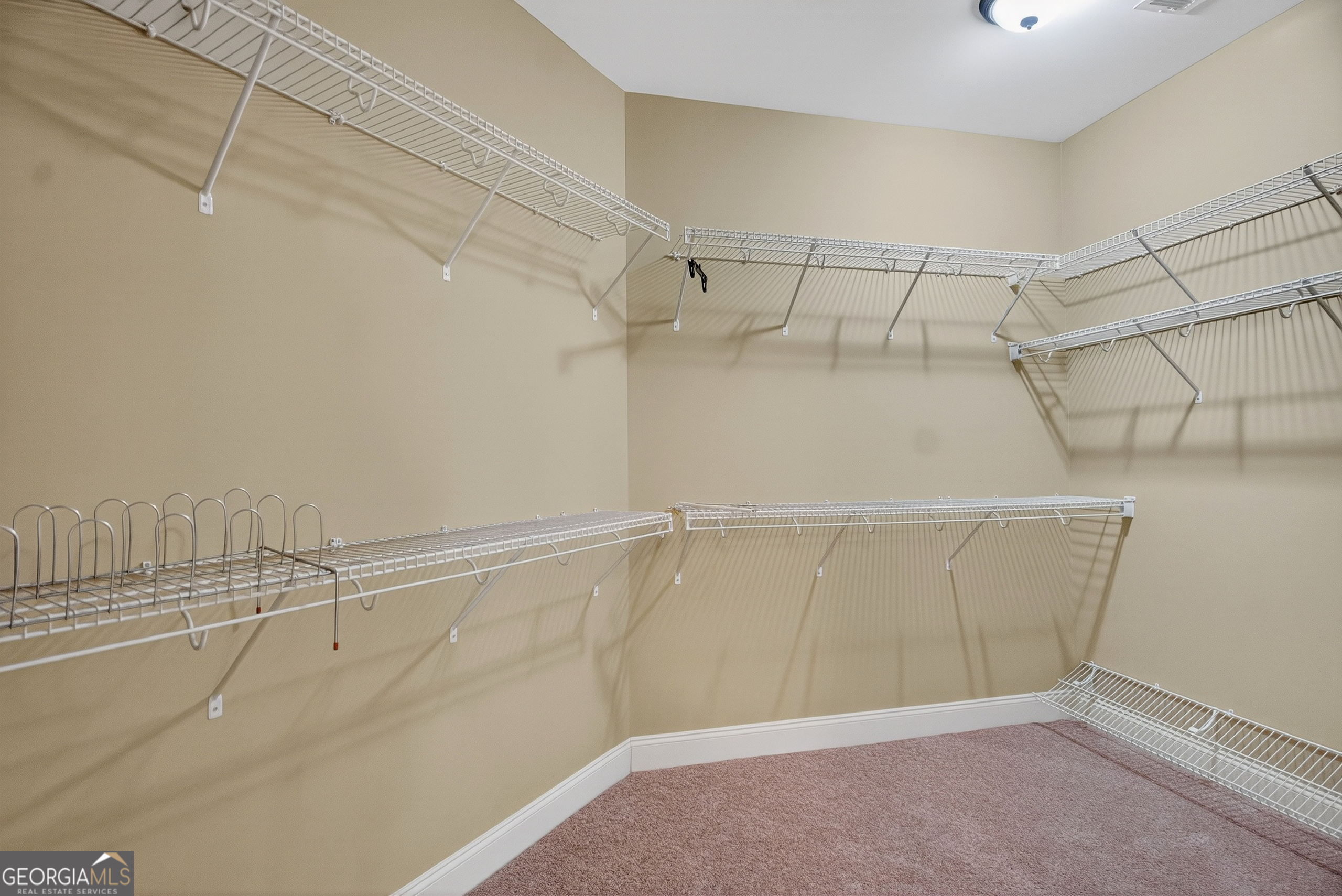 101 Riverbluff Drive Property Photo 13