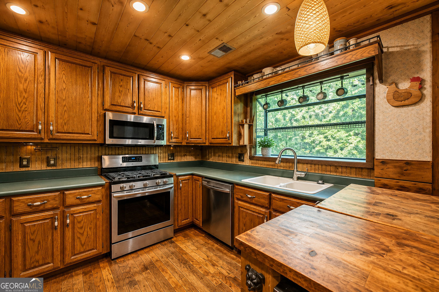 711 Arp Road Property Photo 5