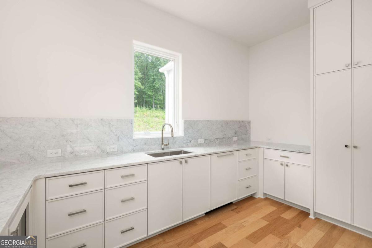 1064 Lupo Loop Property Photo 15