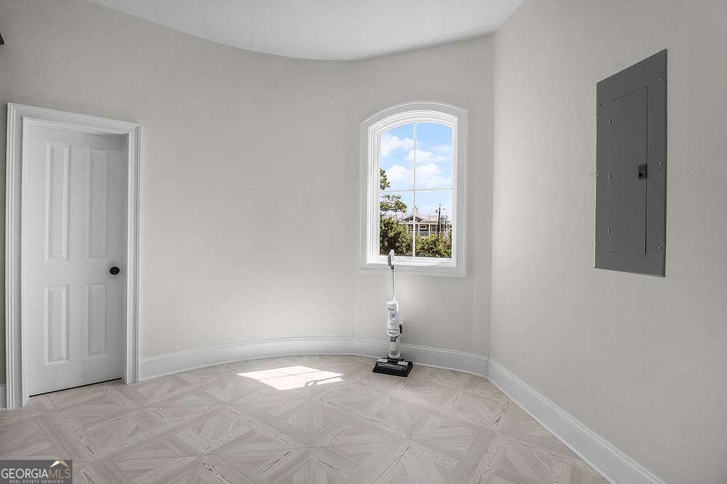 20 Taylor Street Property Photo 43