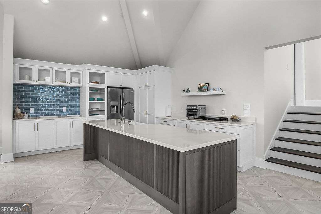 20 Taylor Street Property Photo 48