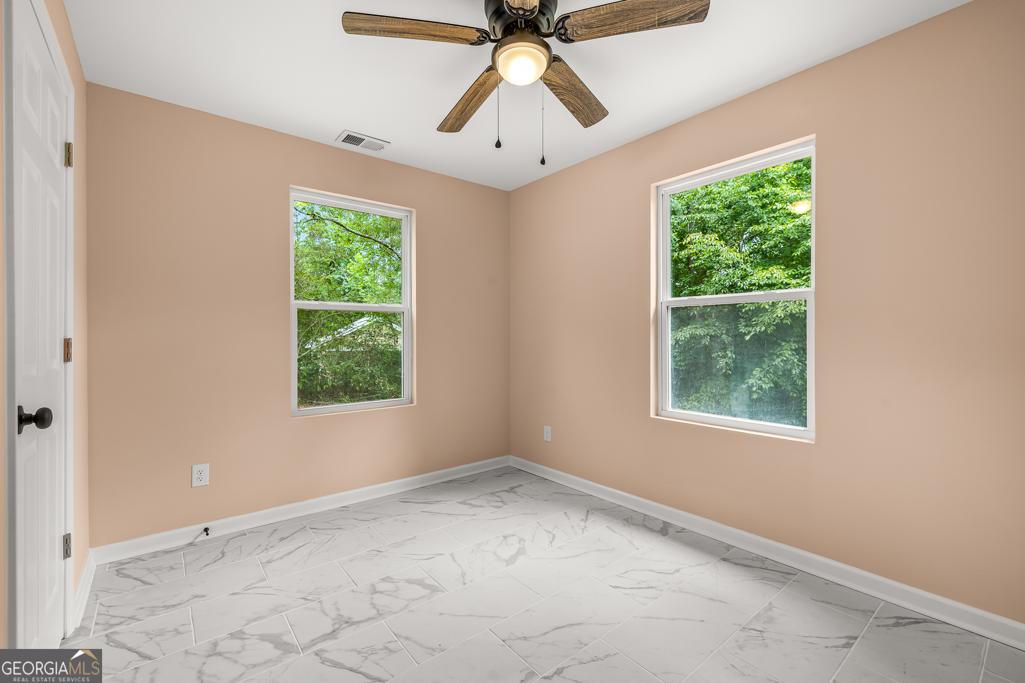 596 Watson Street Property Photo 21