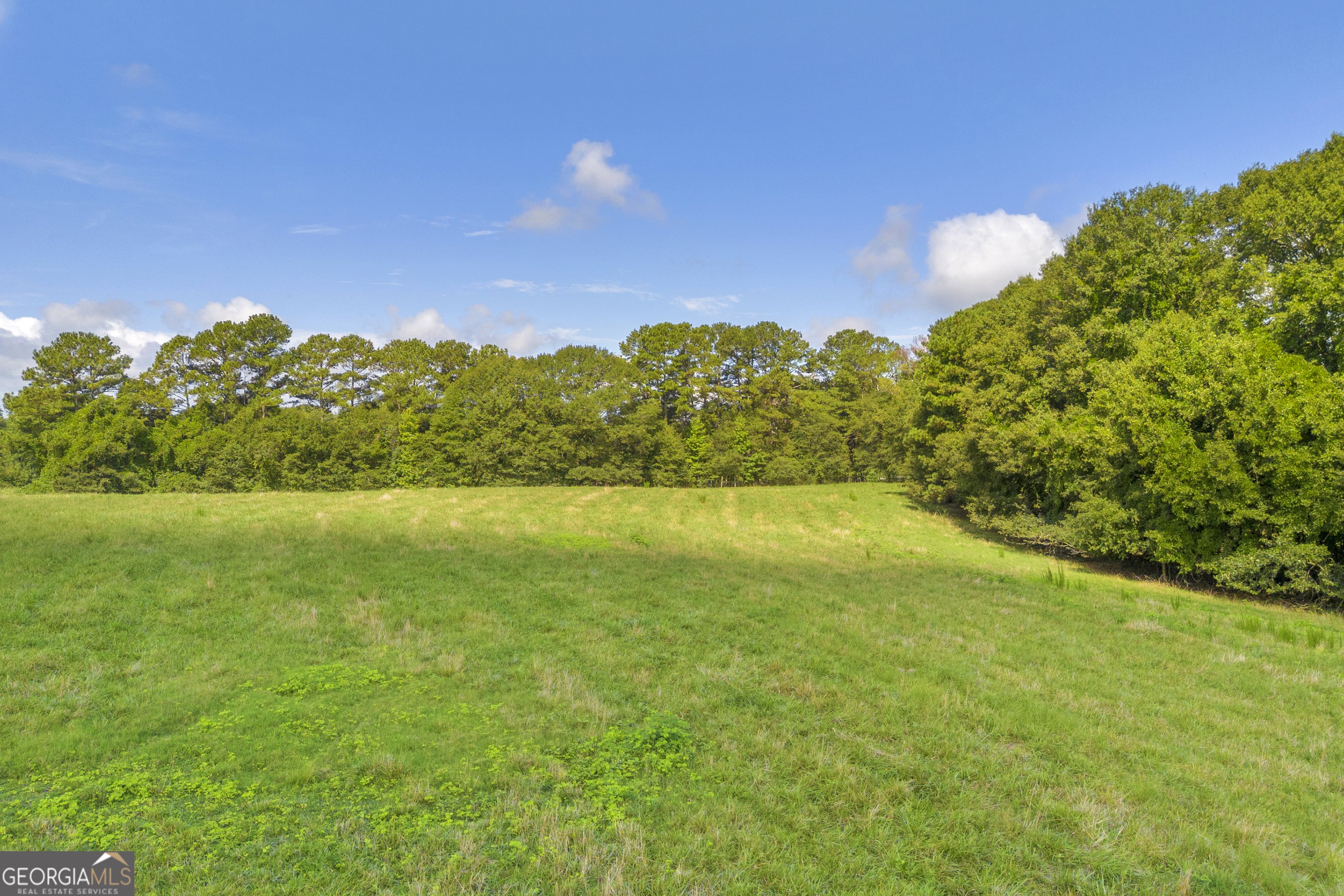 6670 West Avenue Property Photo 4