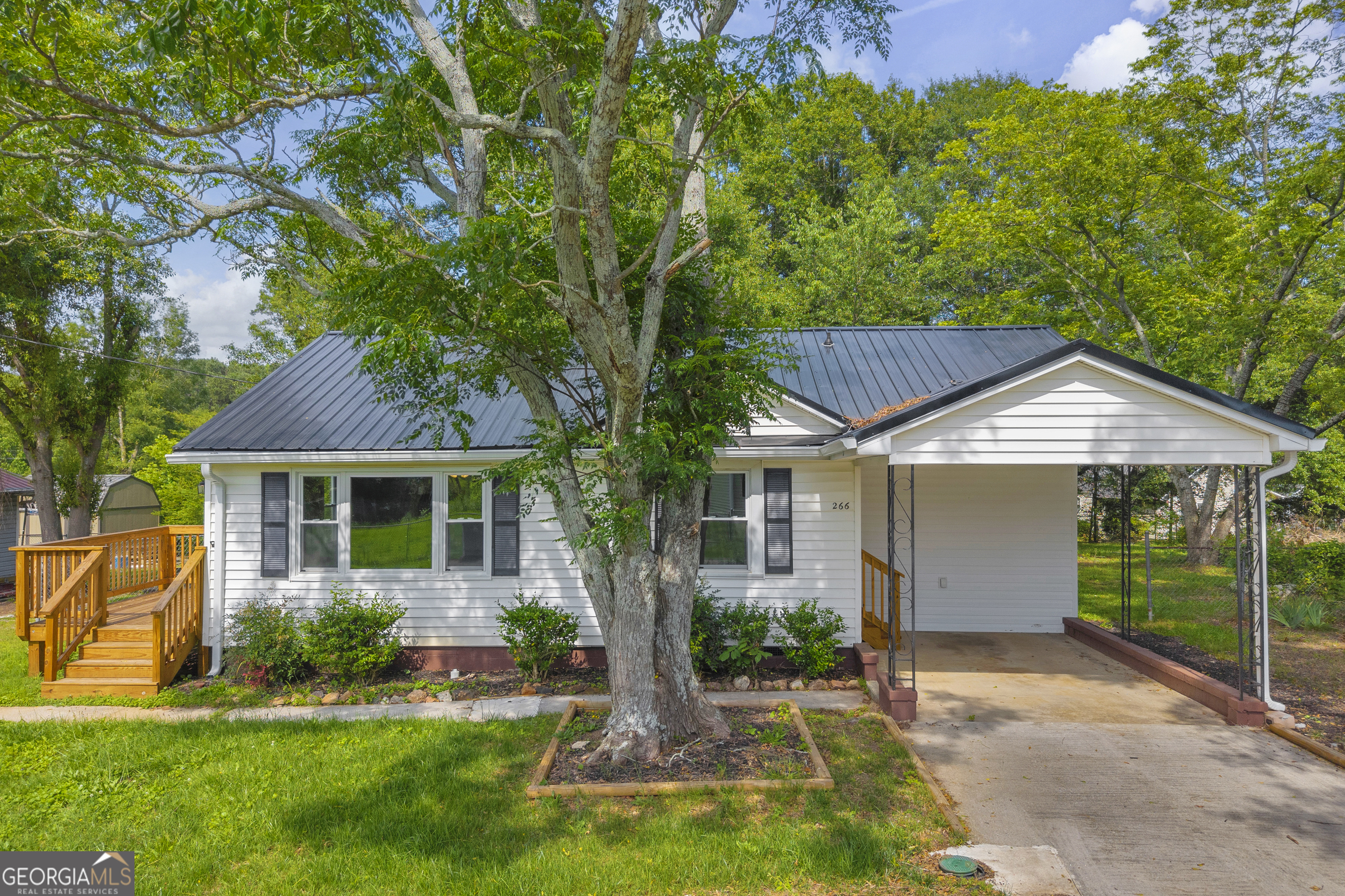 266 Randall Street Property Photo 1