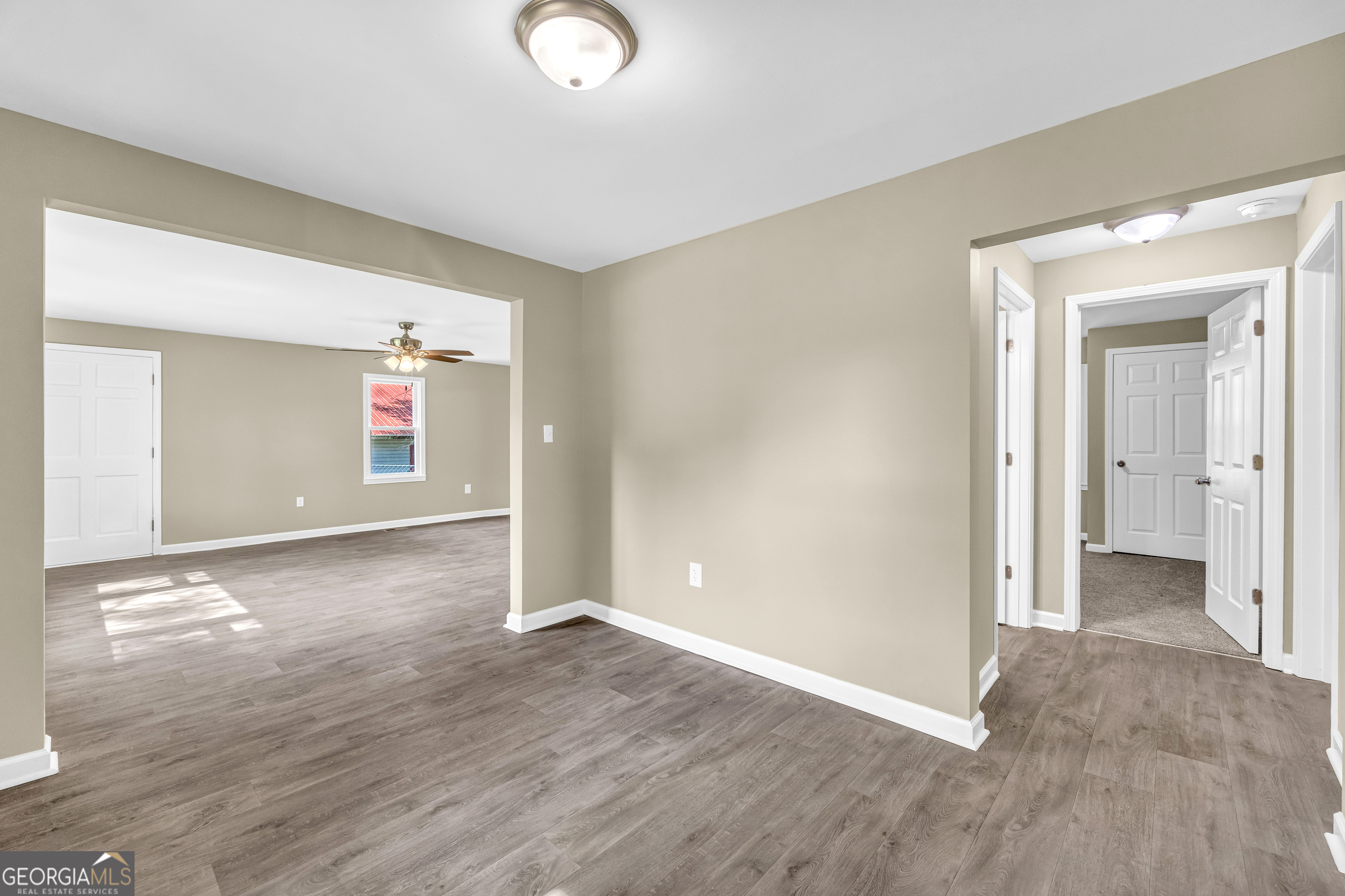 266 Randall Street Property Photo 8