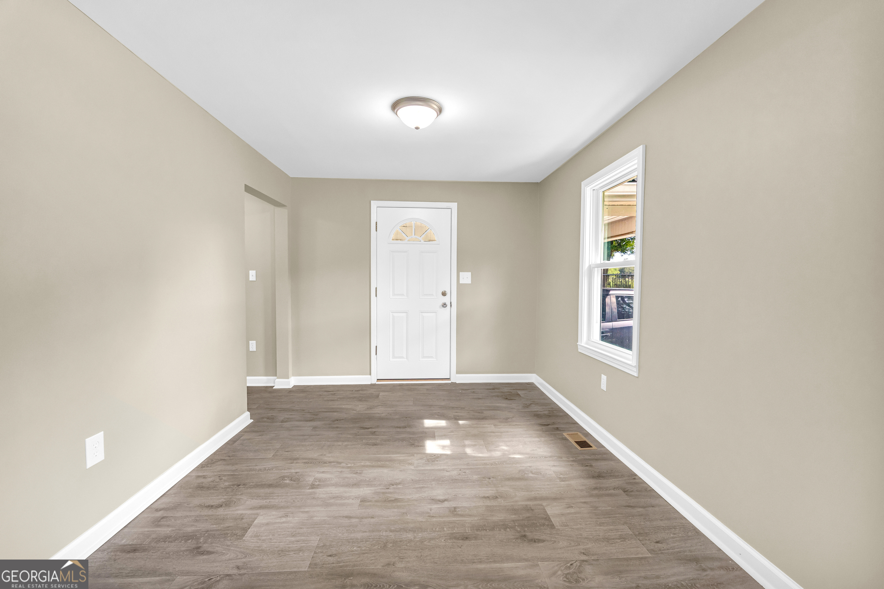 266 Randall Street Property Photo 11