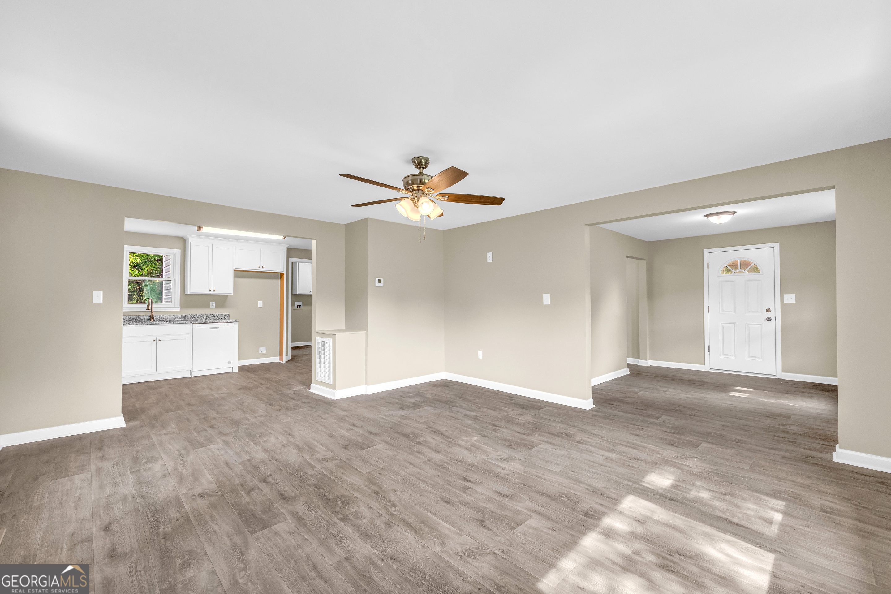 266 Randall Street Property Photo 14