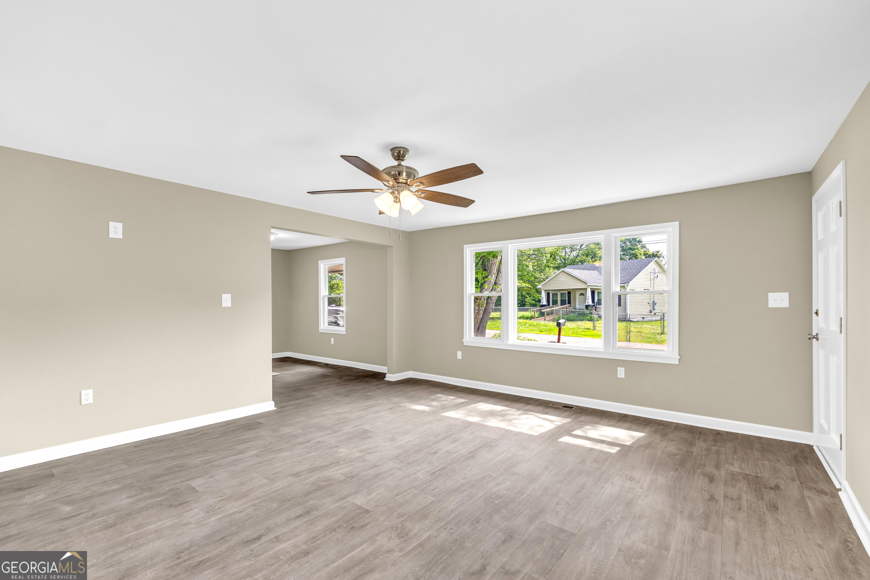 266 Randall Street Property Photo 15