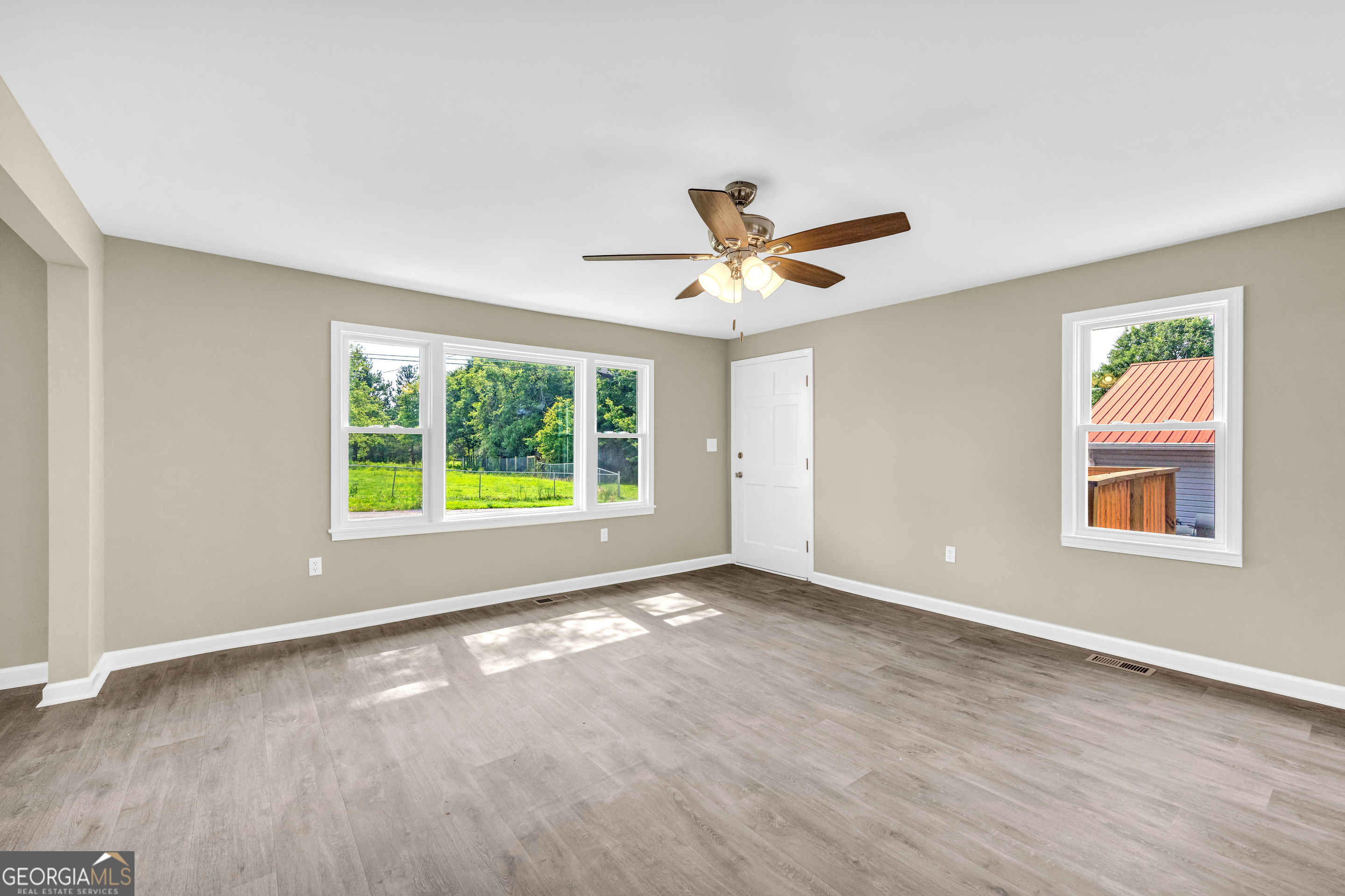 266 Randall Street Property Photo 16