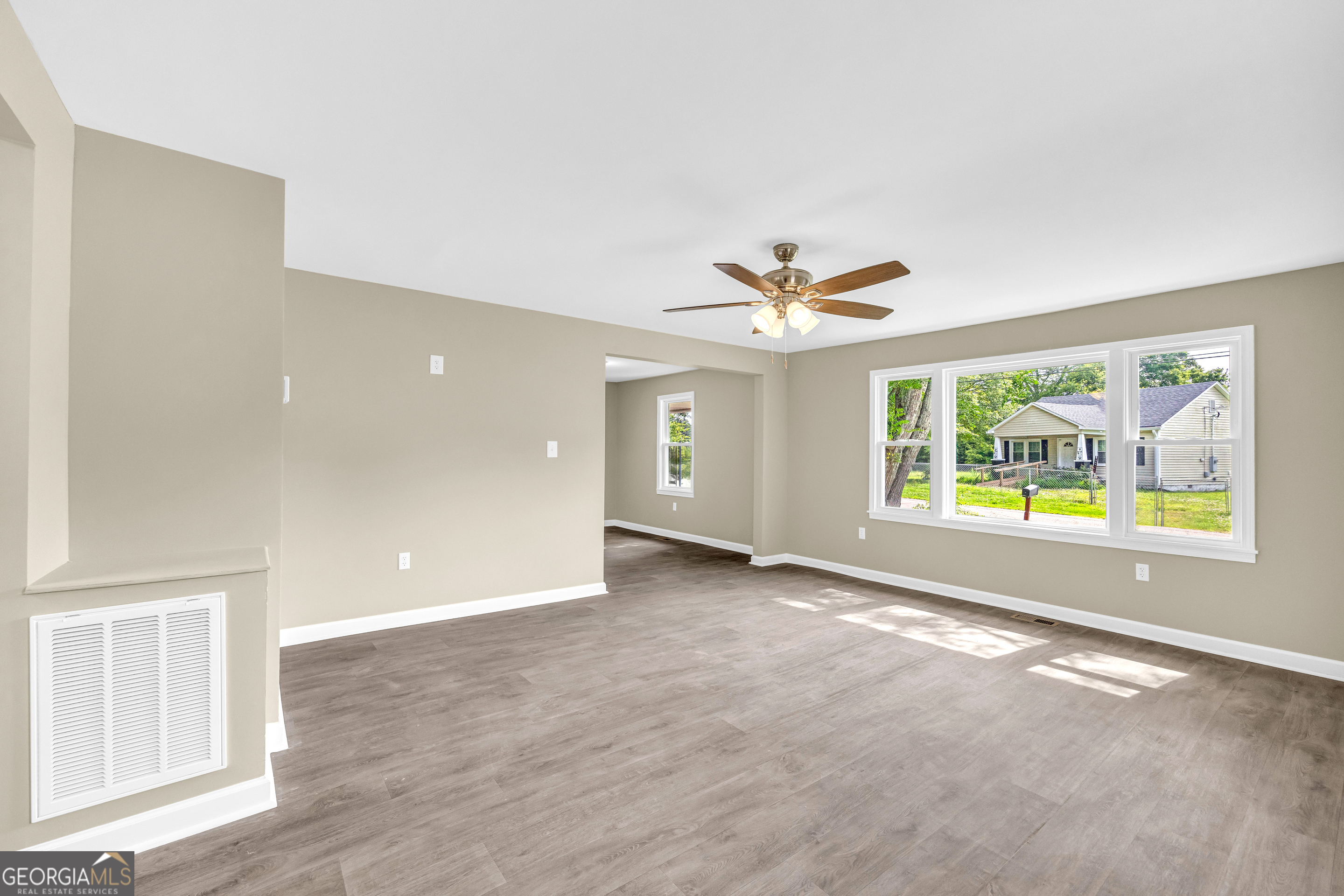 266 Randall Street Property Photo 18