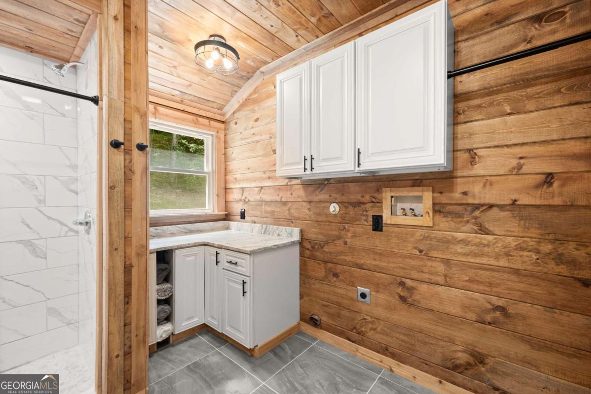 587 Cold Stream Trail Property Photo 17