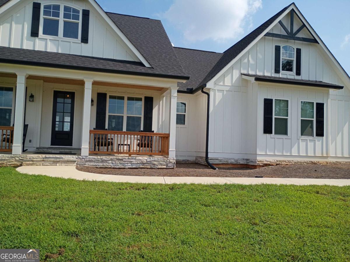 2284 Dabbs Bridge Road Property Photo 3