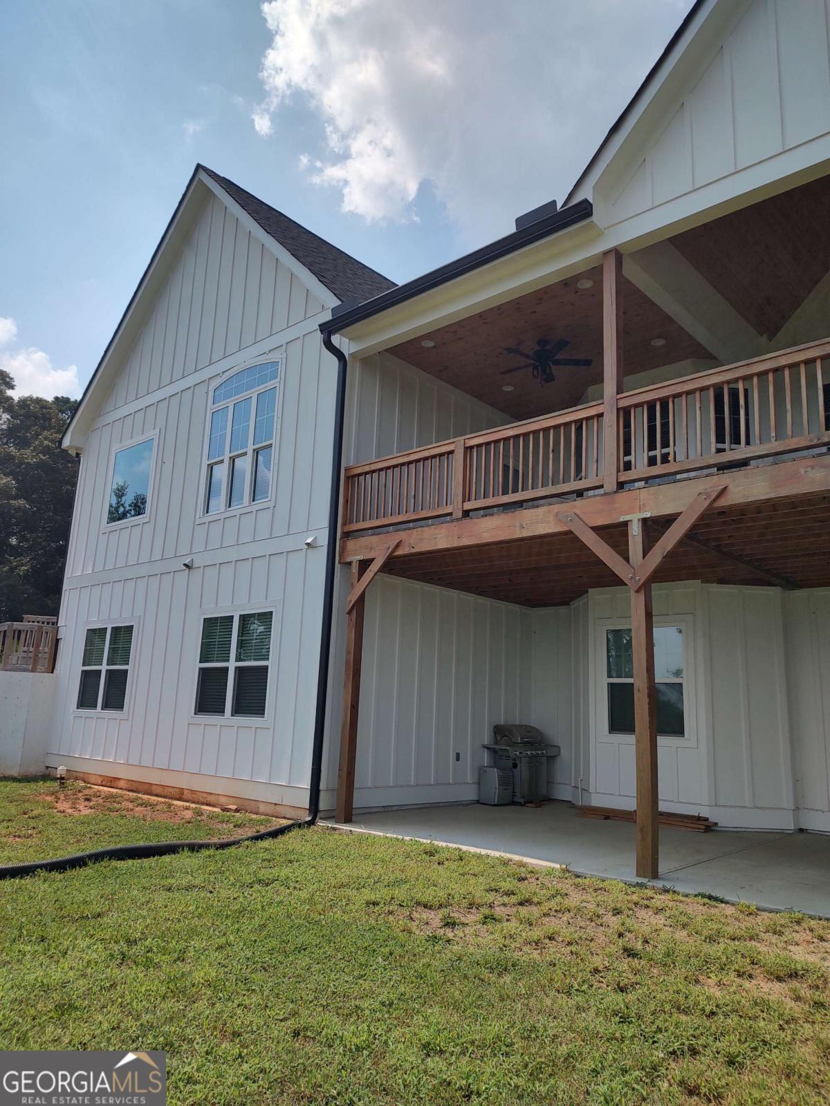 2284 Dabbs Bridge Road Property Photo 6