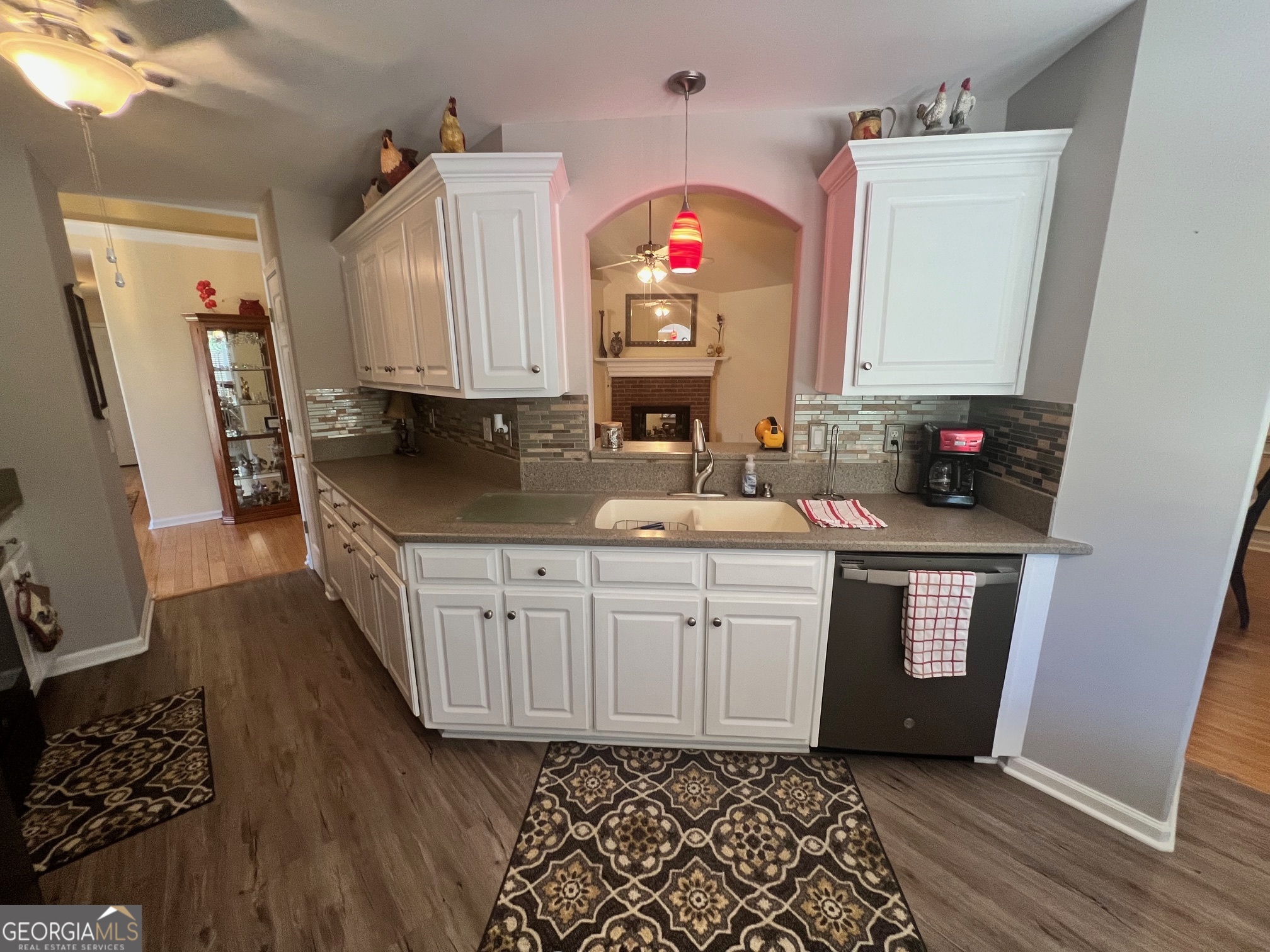 826 Crystal Meadow Drive Property Photo 2