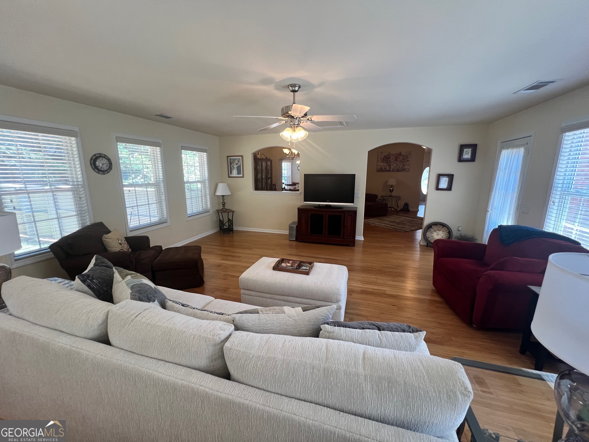 826 Crystal Meadow Drive Property Photo 8