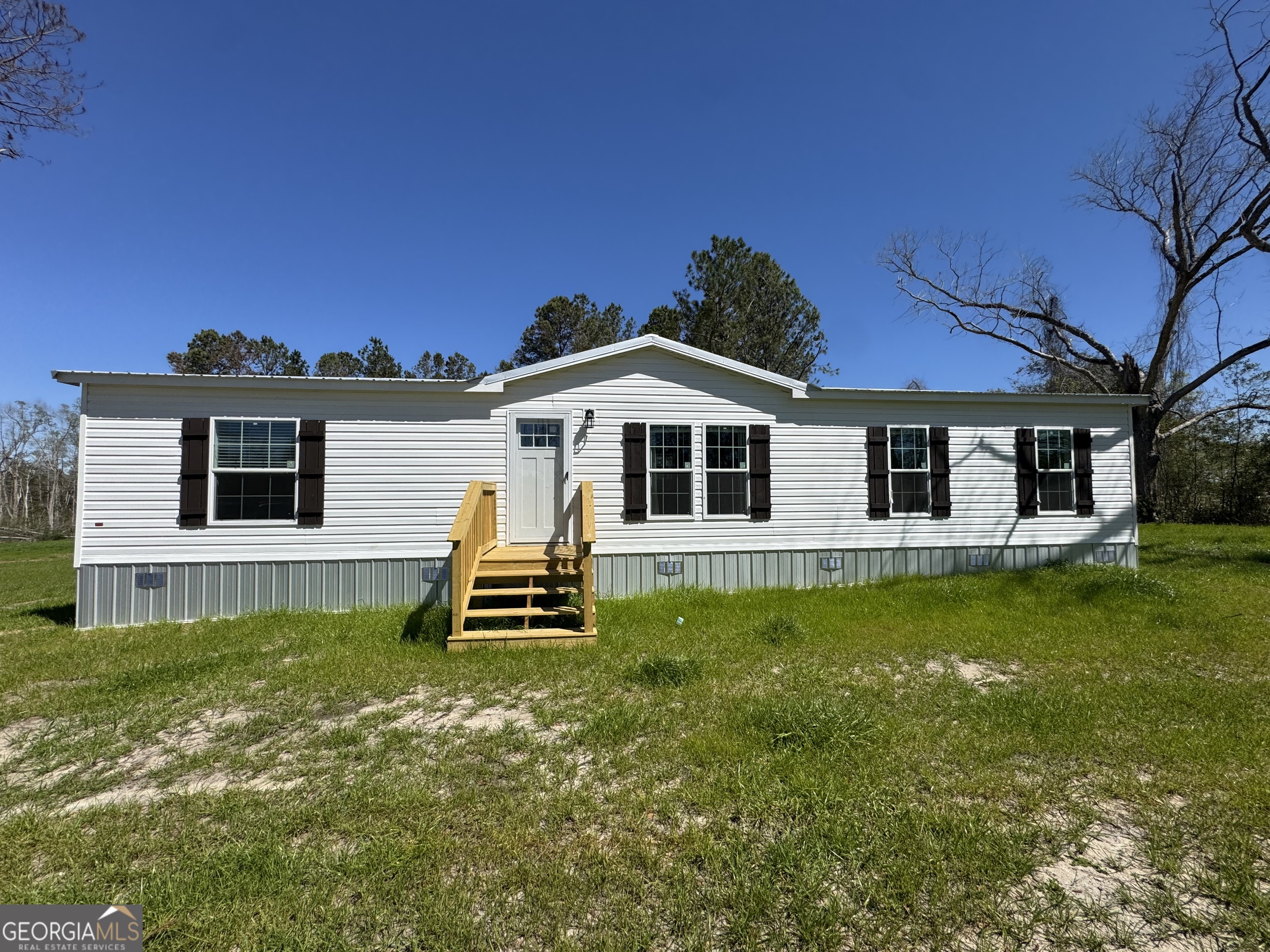 1505 W 4th St Extension Property Photo 1