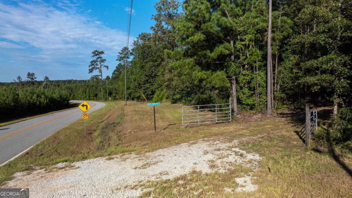 1901 Grey Land Road Property Photo 18
