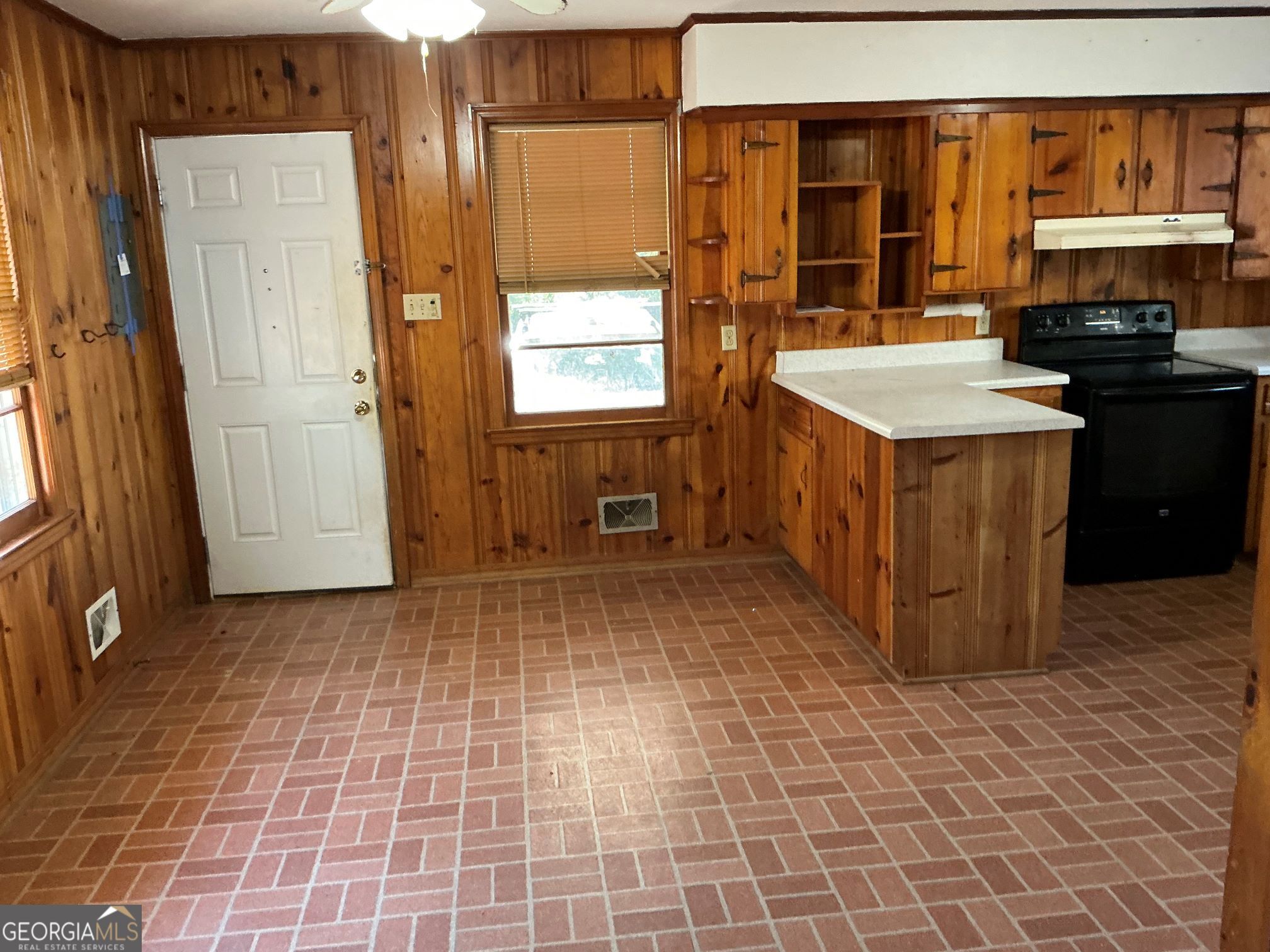 135 Brookside Drive Property Photo 10