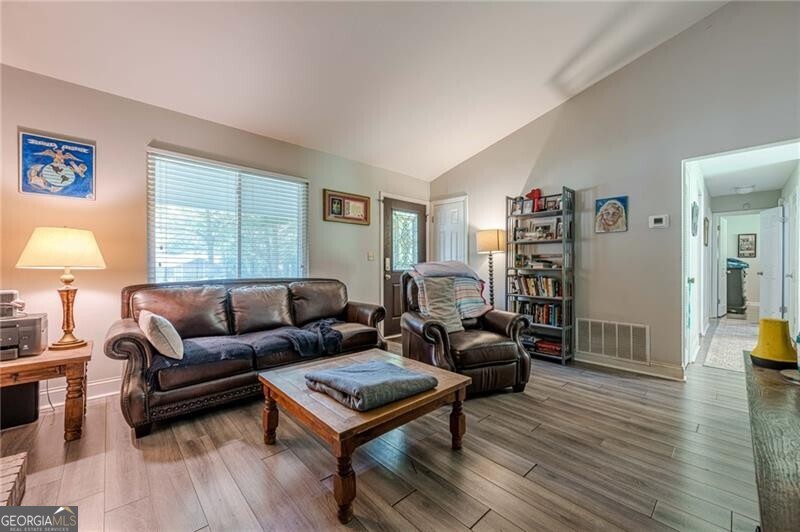 407 Jon Scott Drive Property Photo 7