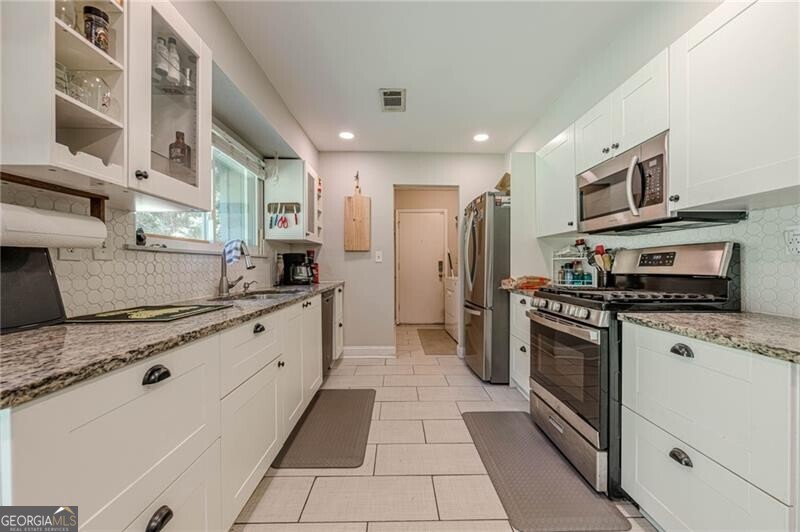407 Jon Scott Drive Property Photo 10