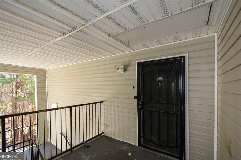 8304 Fairington Village Drive # 8304 Property Photo 3