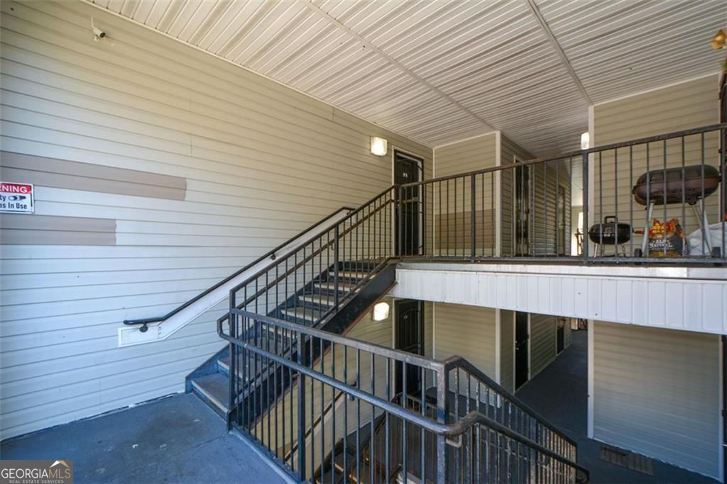 8304 Fairington Village Drive # 8304 Property Photo 18