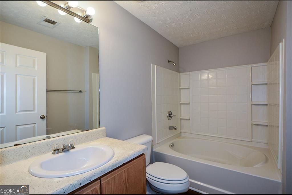 8304 Fairington Village Drive # 8304 Property Photo 34
