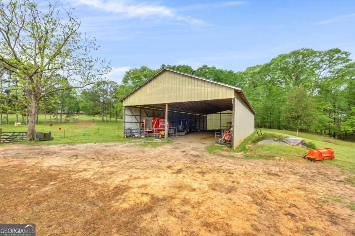 2450 Chestnut Grove Road # 2 Property Photo 8