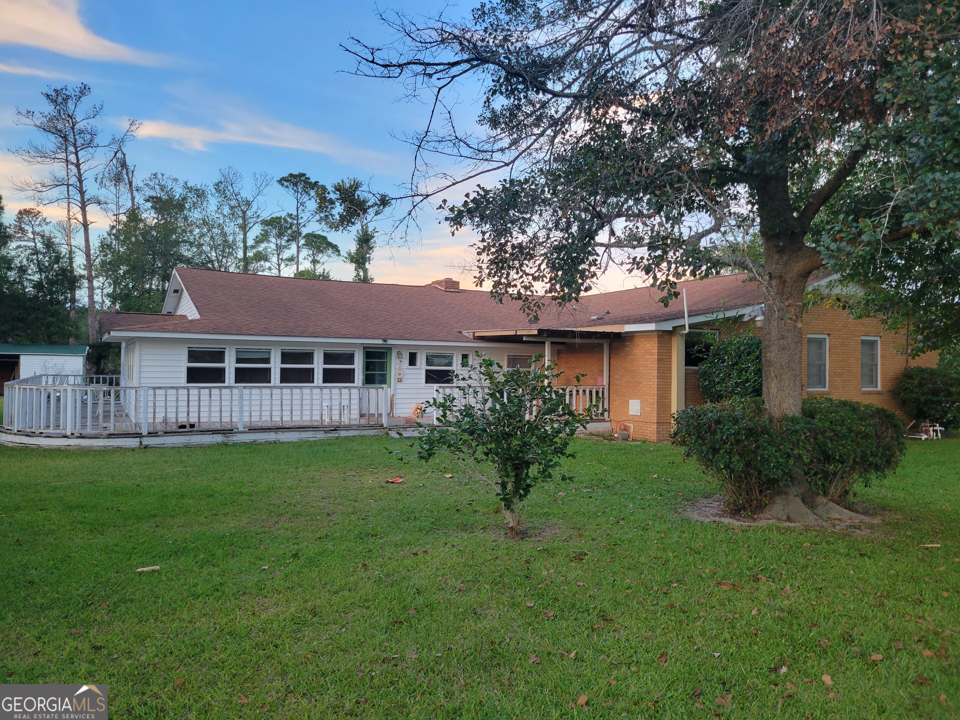 139 Moore Street N Property Photo 6