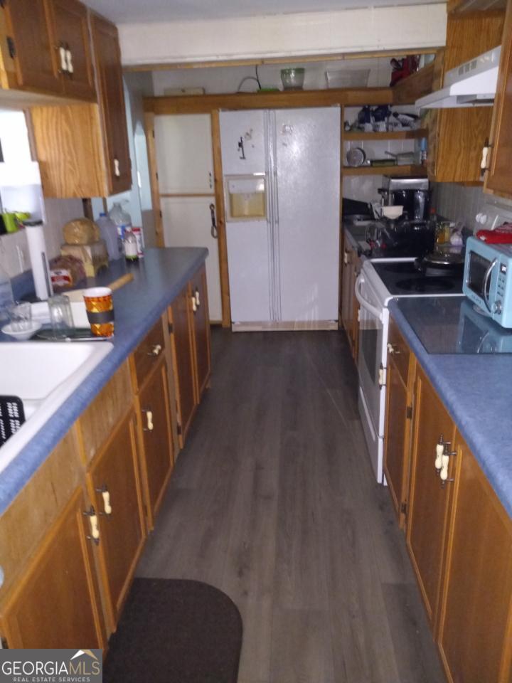 139 Moore Street N Property Photo 10