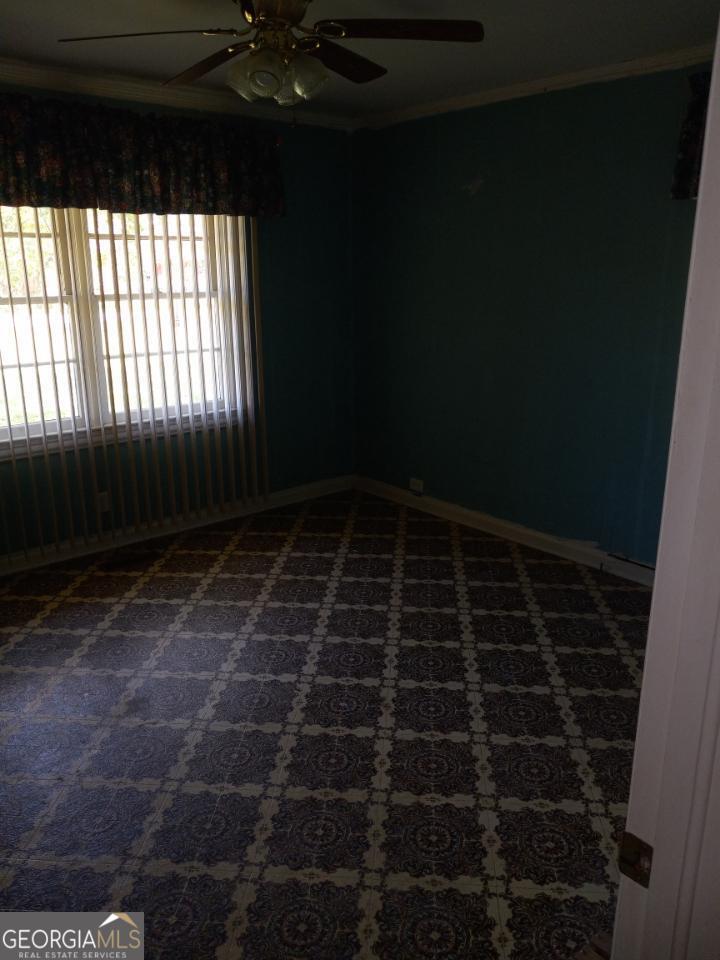 139 Moore Street N Property Photo 16