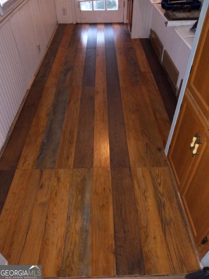 139 Moore Street N Property Photo 27
